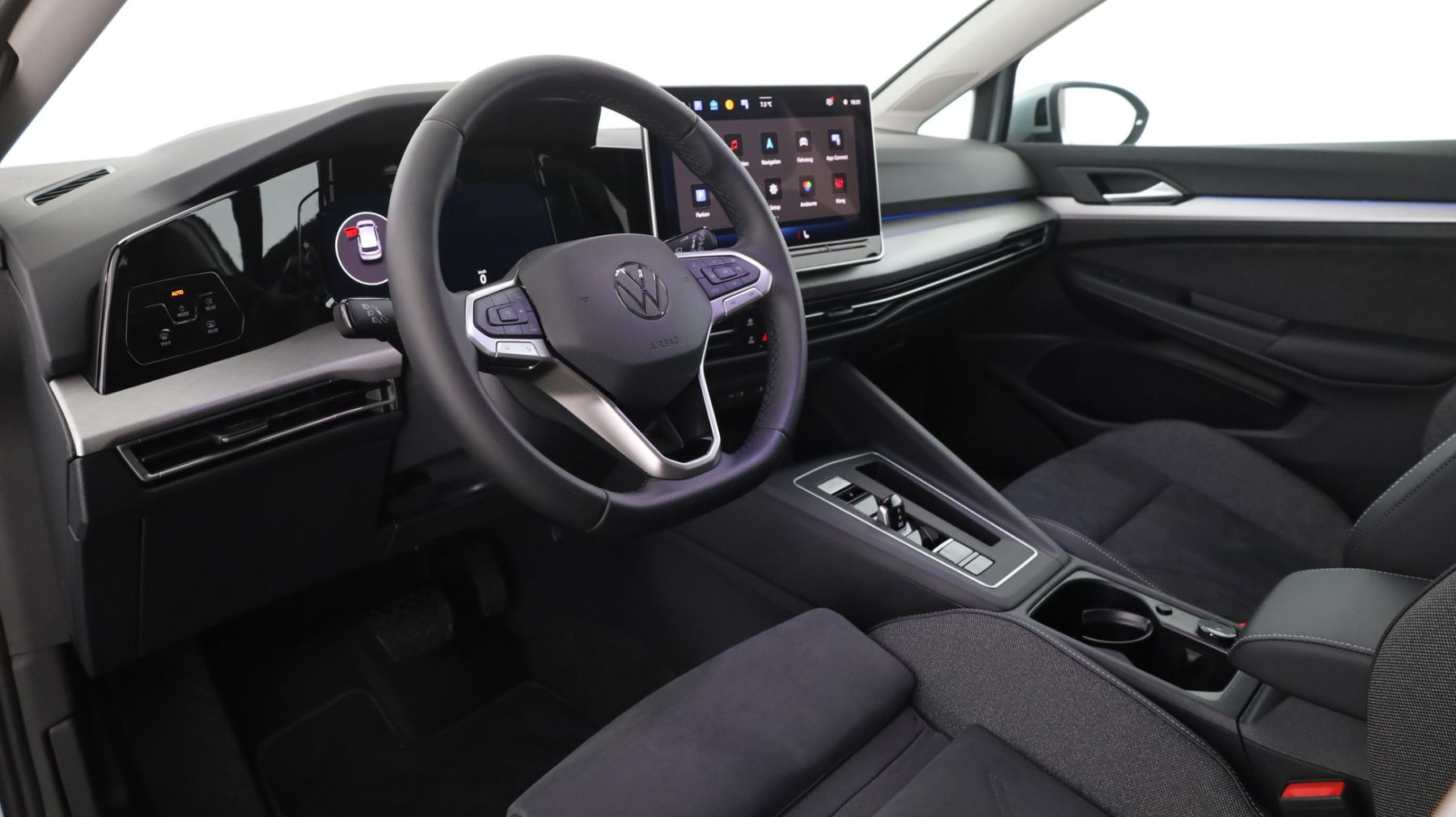 VW Golf Rabbit mHEV TSI DSG