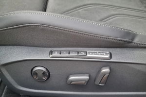 VW Golf 1.5 TSI Life + 5J. Garantie