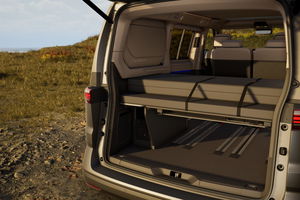 California Beach eHybrid 180 kW 4M - FACELIFT