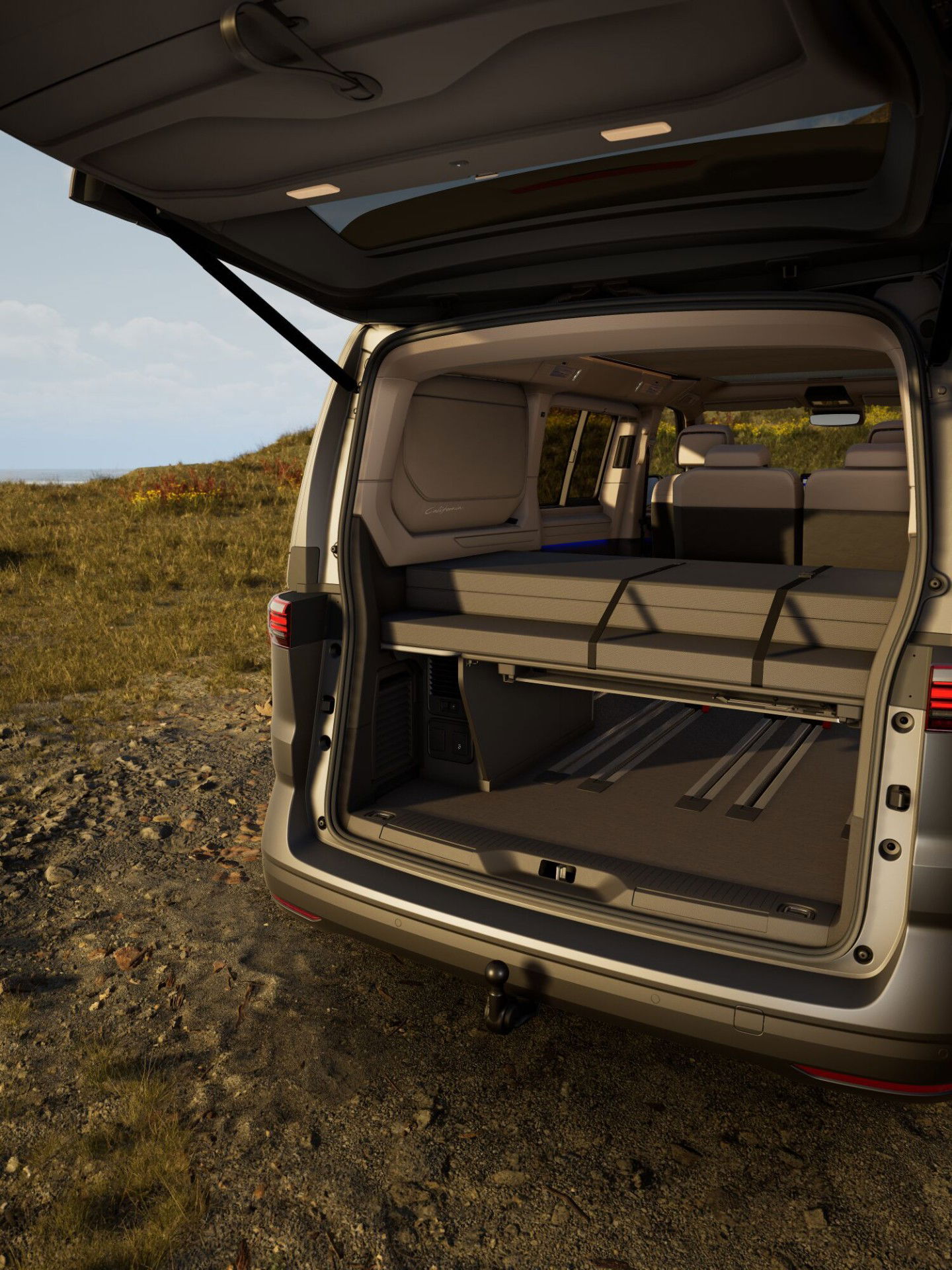 California Beach eHybrid 180 kW 4M - FACELIFT