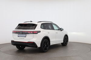 VW Tiguan R-Line eTSI DSG null