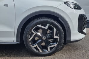 VW T-Roc 1.5 eTSI R-Line