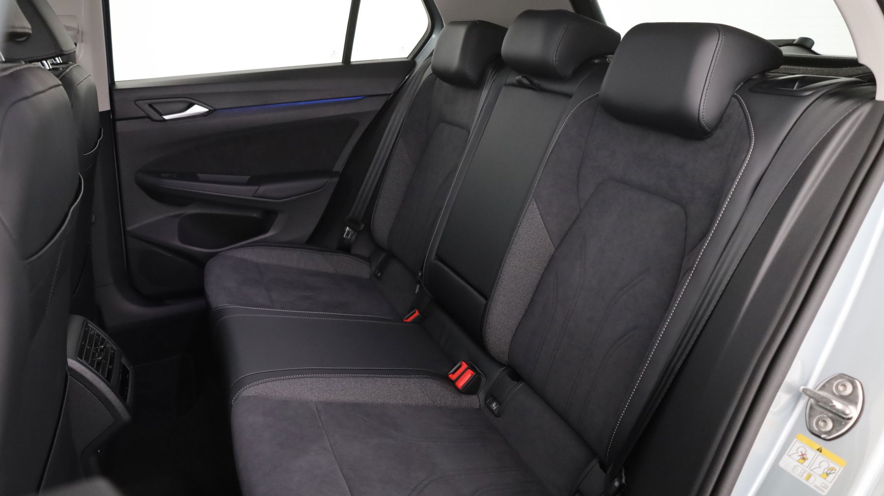 VW Golf Rabbit mHEV TSI DSG