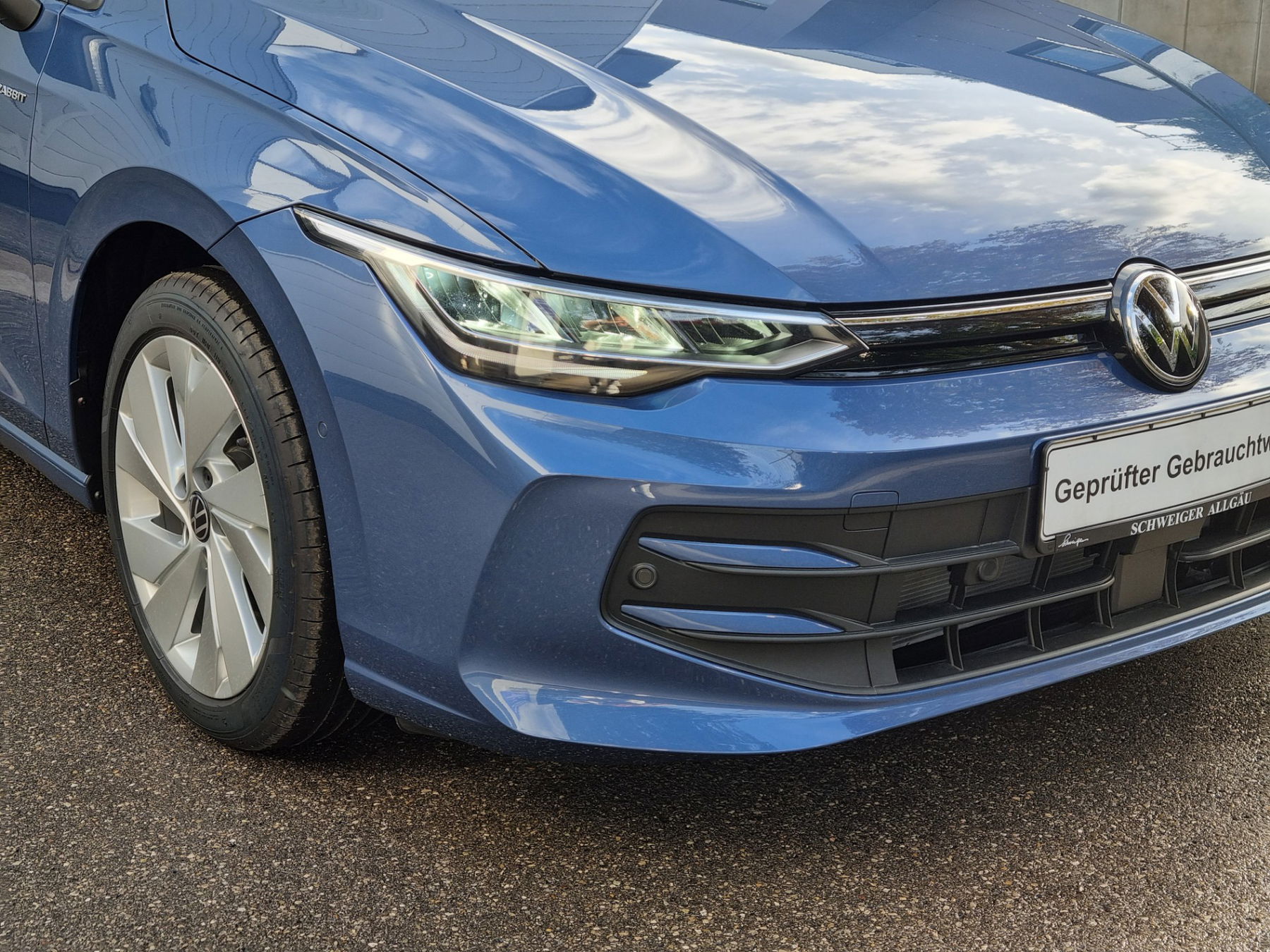 VW Golf VIII 1.5 TSI Life + 5J. Garantie