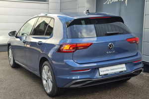 VW Golf VIII 1.5 TSI Life + 5J. Garantie