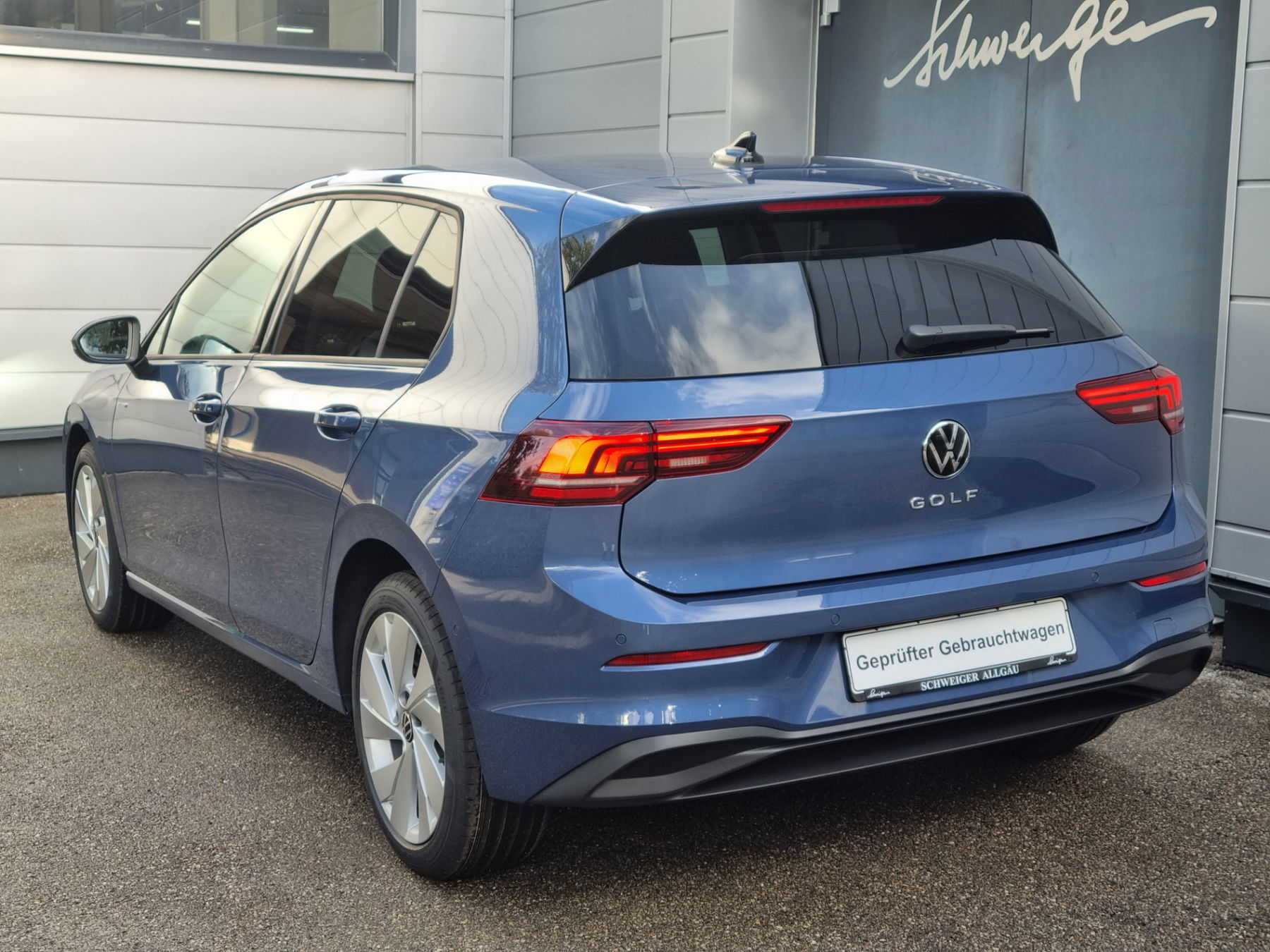 VW Golf VIII 1.5 TSI Life + 5J. Garantie