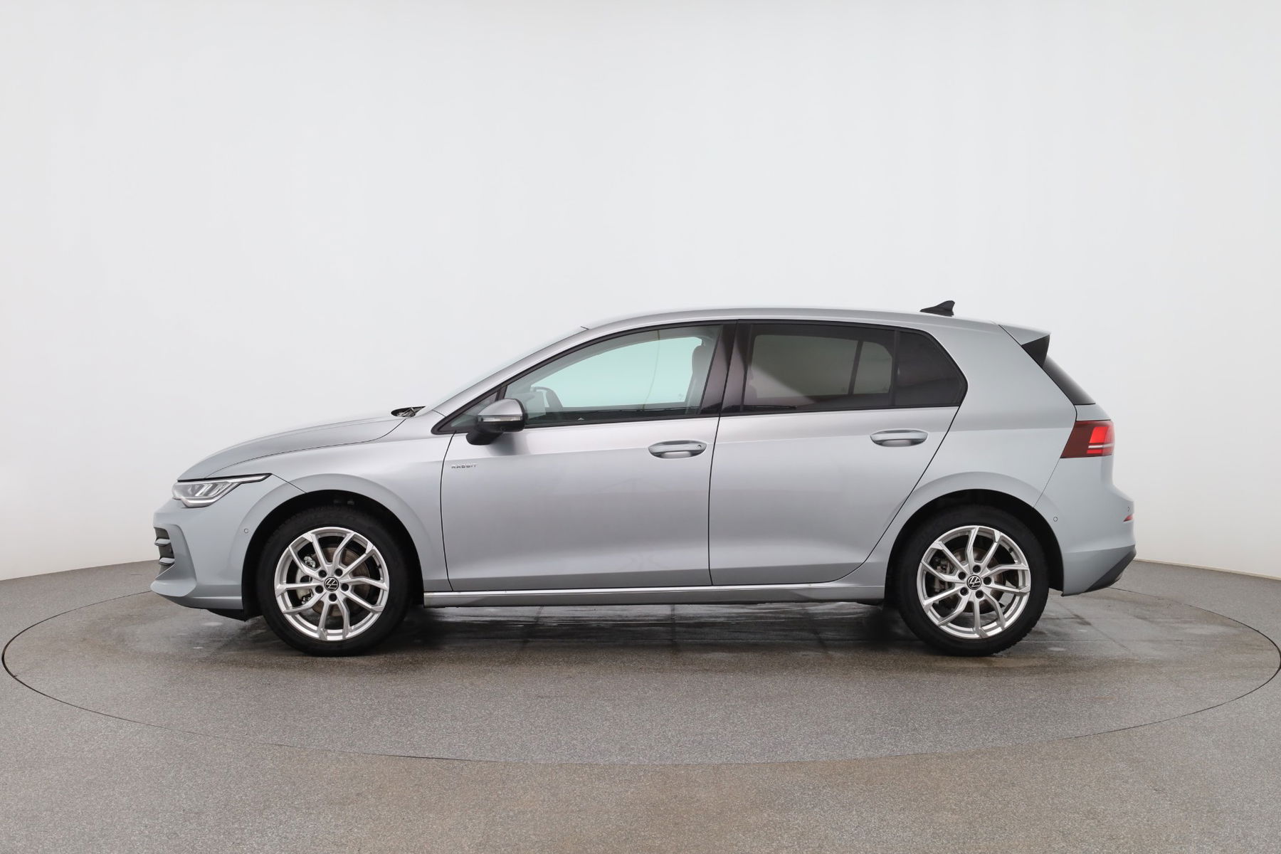 VW Golf Rabbit mHEV TSI DSG