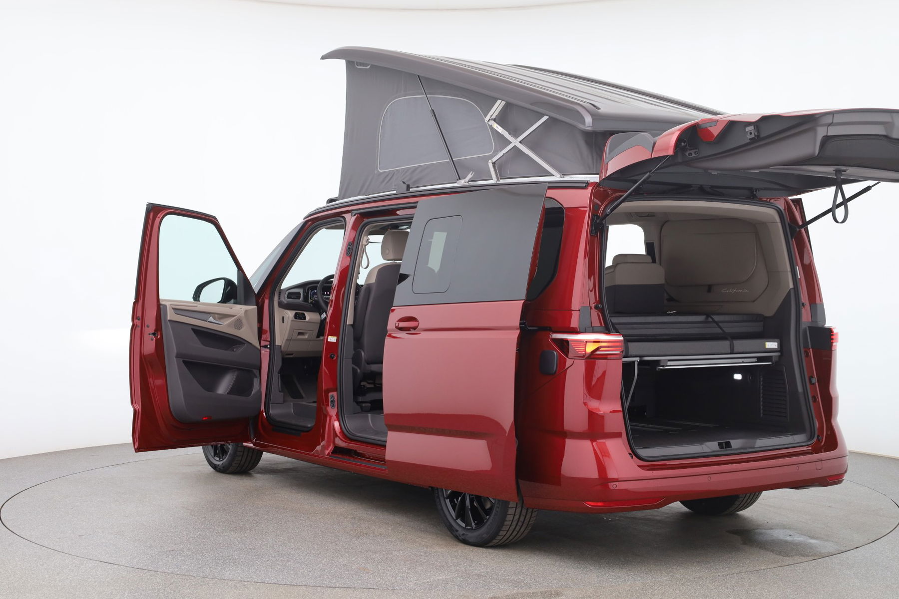 California Beach eHybrid 180 kW 4MOTION