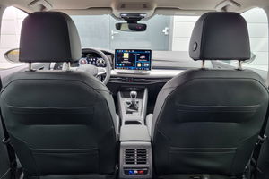 VW Golf VIII 1.5 TSI Life + AHK + 5J.G.+ Matrix + H&K