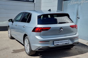 VW Golf VIII 1.5 TSI Life + 5J. Garantie