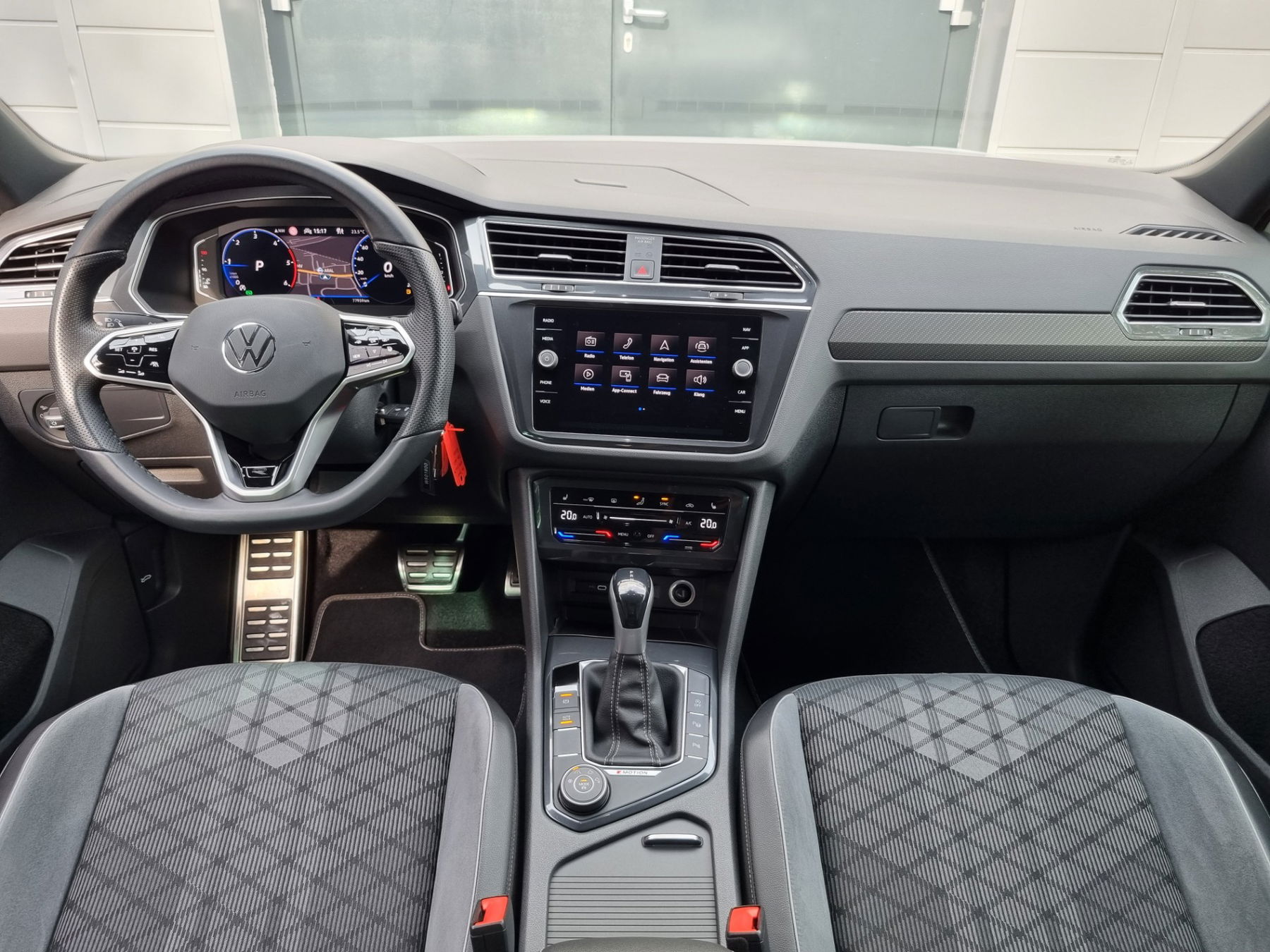 VW Tiguan 2.0 TDI R-Line 4Motion