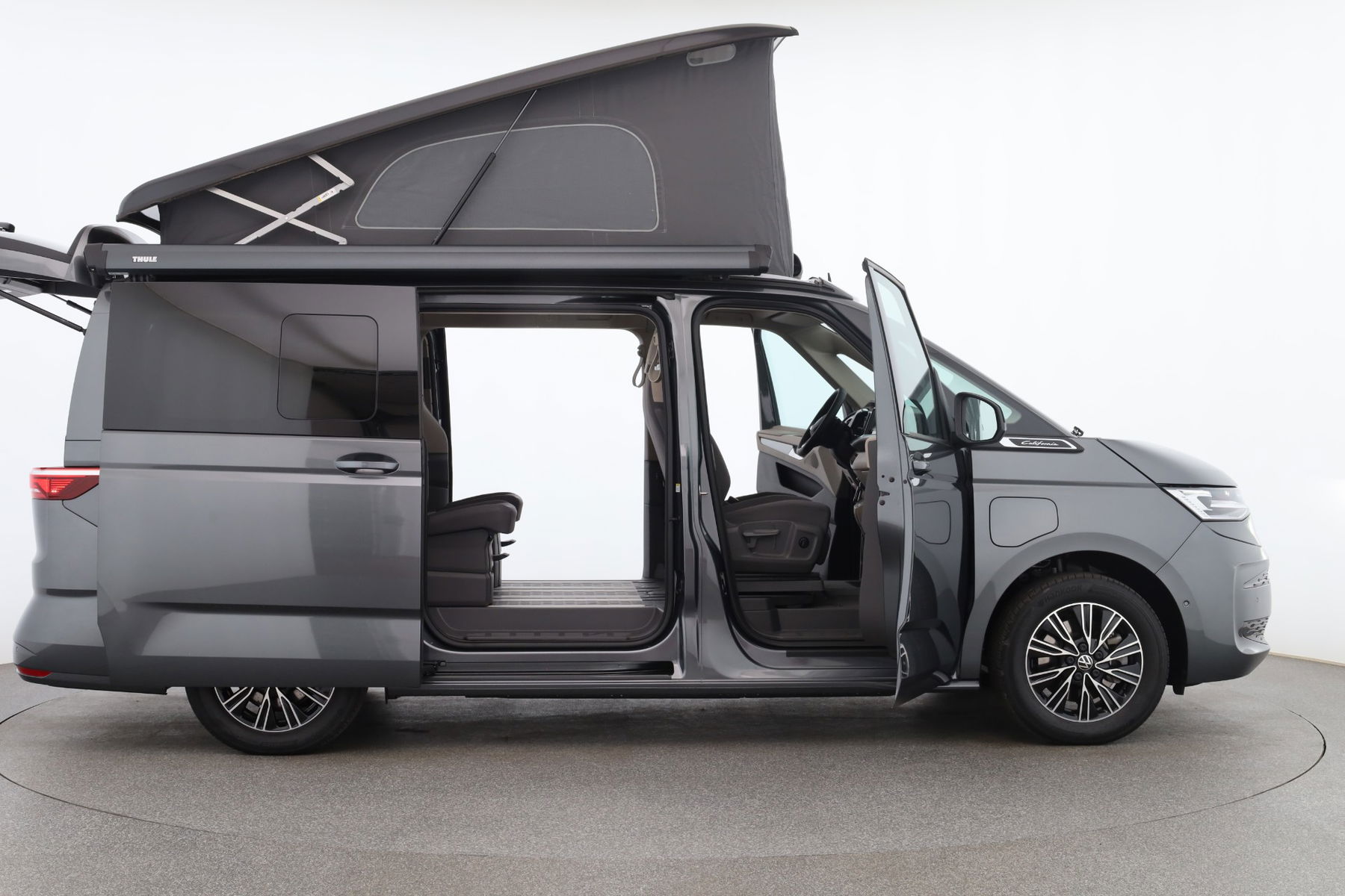 California Beach Camper eHyb. 180 kW 4M
