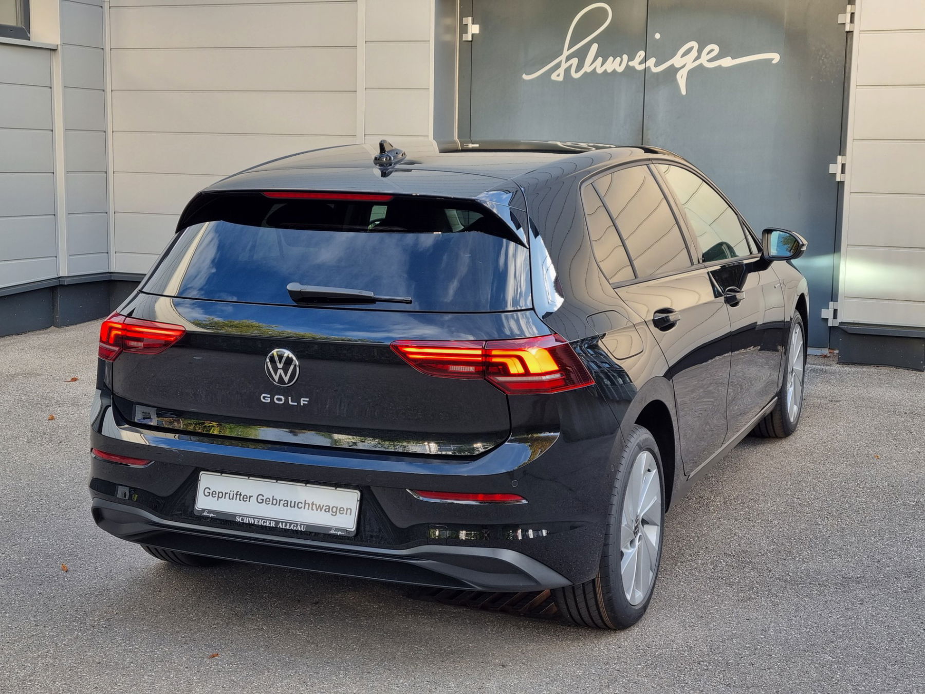 VW Golf 1.5 TSI Life + 5J. Garantie