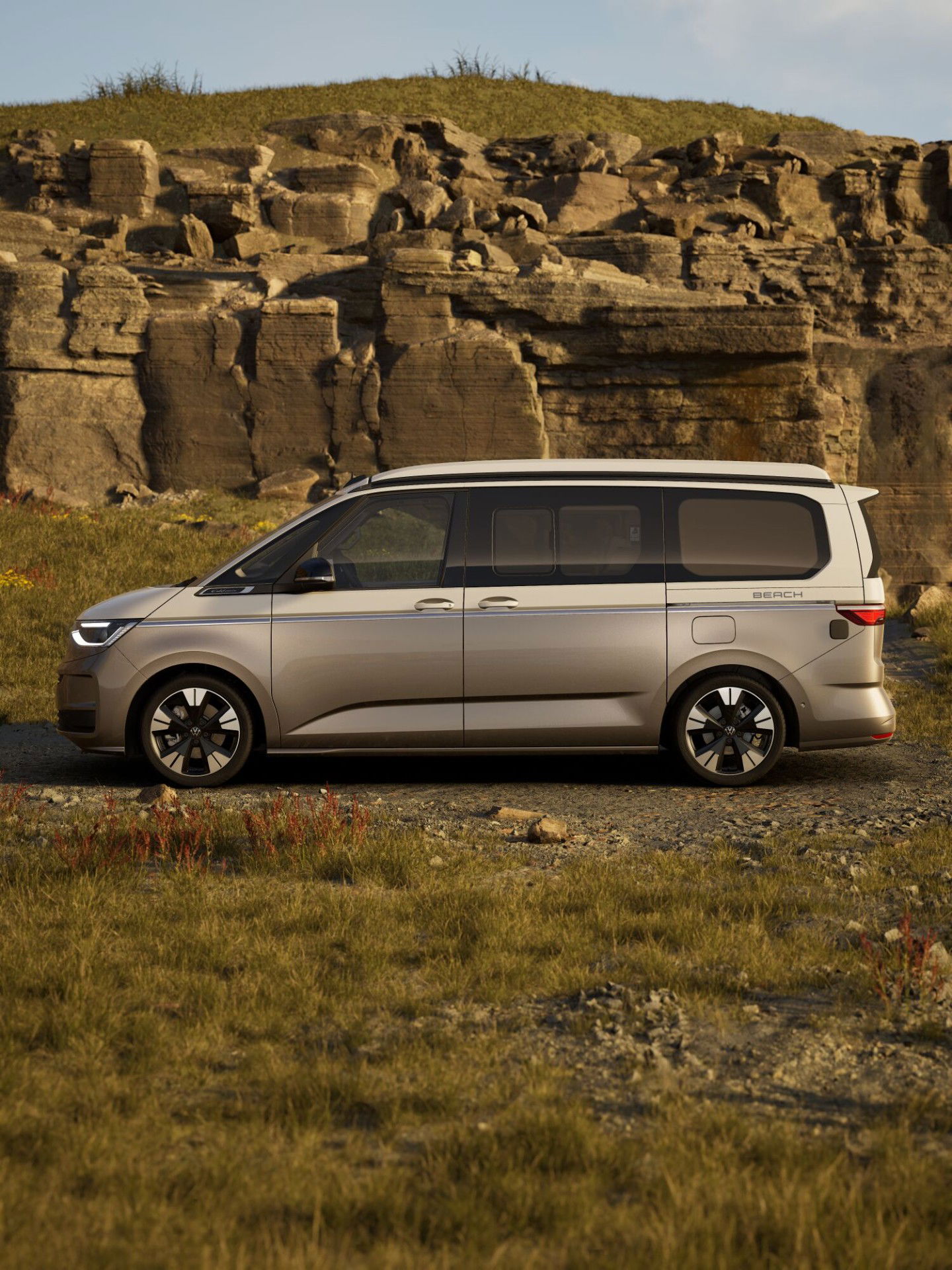 California Beach eHybrid 180 kW 4M - FACELIFT