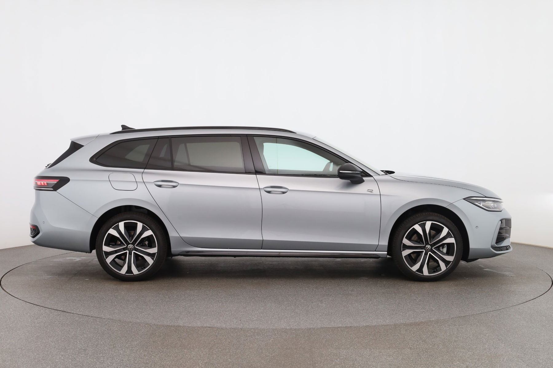 VW Passat Variant R-Line eHybrid 150 kW