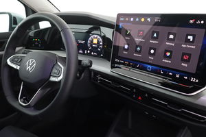 VW Golf Rabbit mHEV TSI DSG