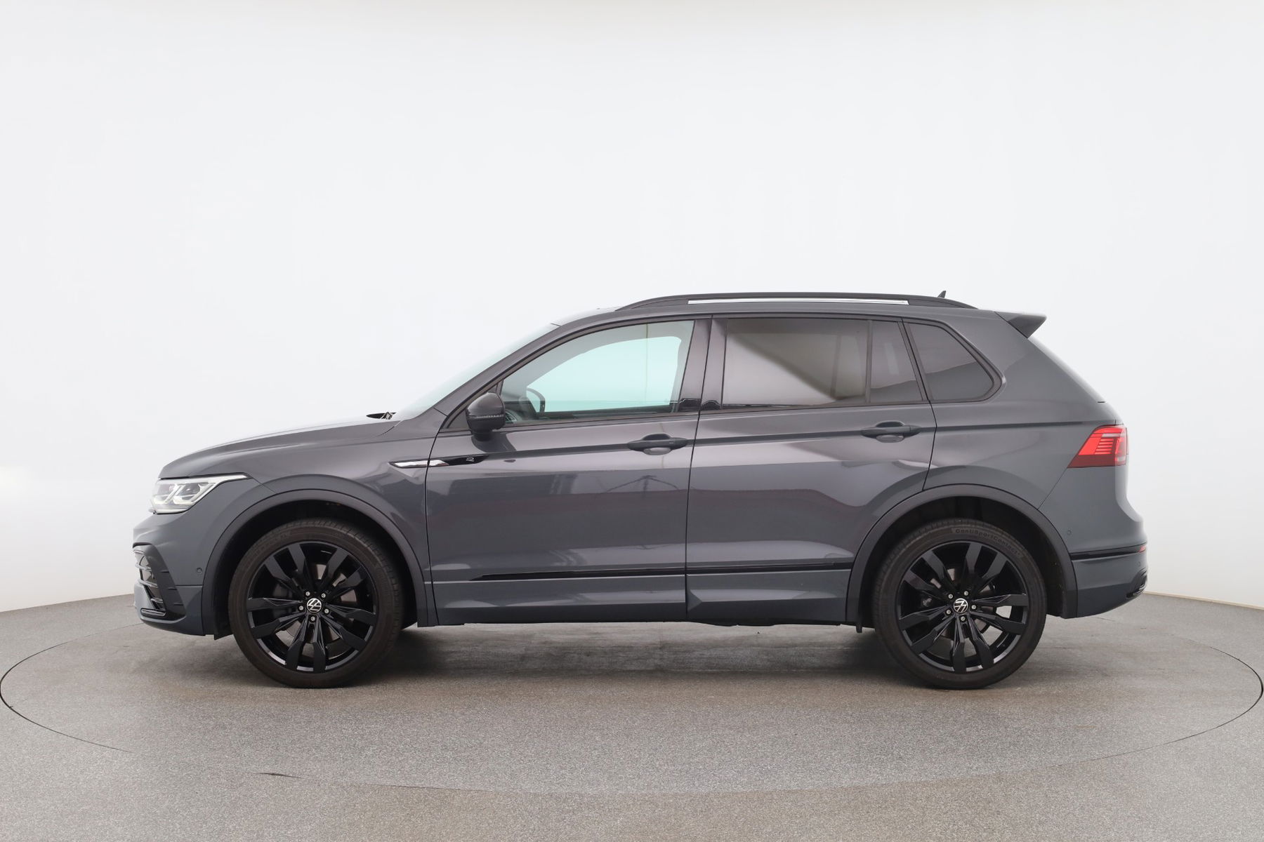 VW Tiguan R-Line TDI 4MOTION DSG null