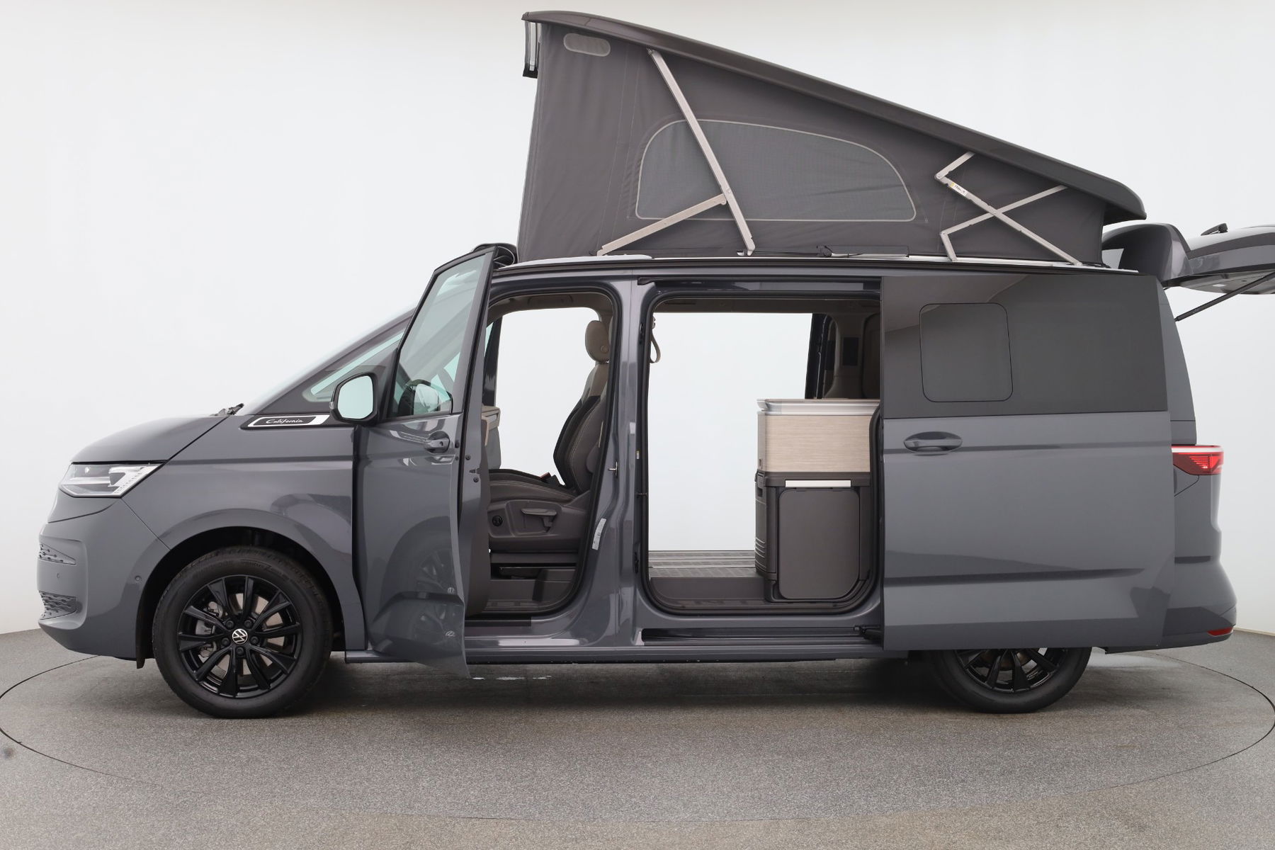 California Ocean eHybrid 180 kW 4MOTION
