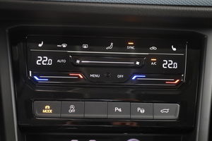 VW Touran 1.5 TSI Start-Stopp Comfortline OPF (EURO 6 null