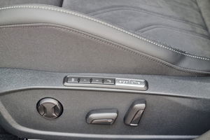 VW Golf VIII 1.5 TSI Life + 5J. Garantie
