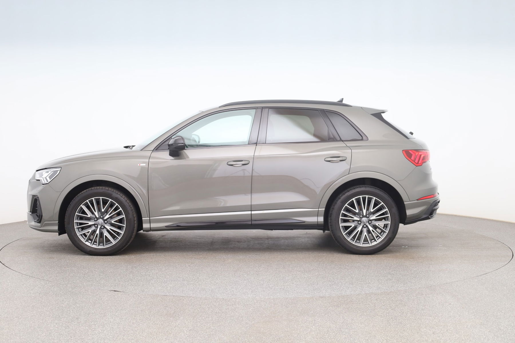 Audi Q3 40 TFSI quattro S line exterieur null