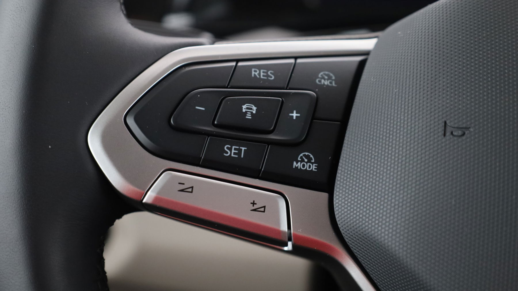 Multivan Edition lang eHybrid 180 kW 4M