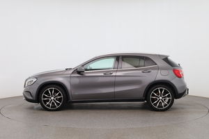 Mercedes-Benz GLA 220 CDI / d 4Matic null