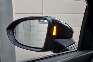 VW Golf VIII 1.5 TSI Life + AHK + 5J.G.+ Matrix + H&K