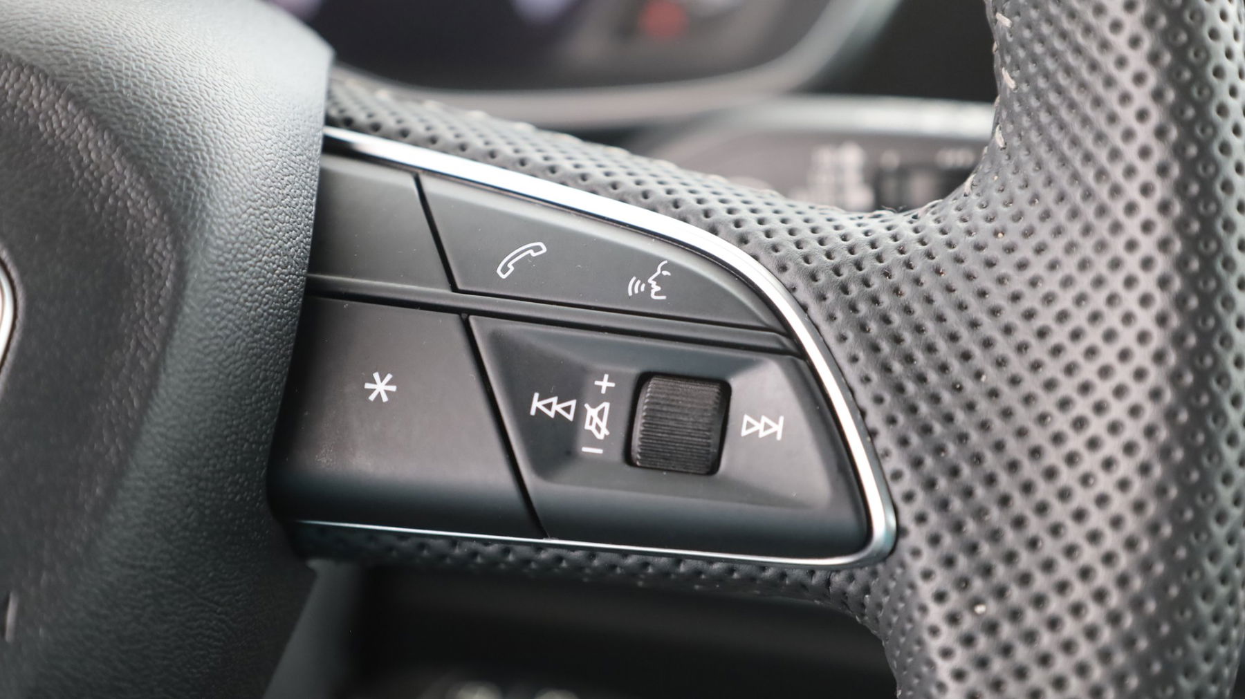 Audi Q3 40 TFSI quattro S line exterieur null