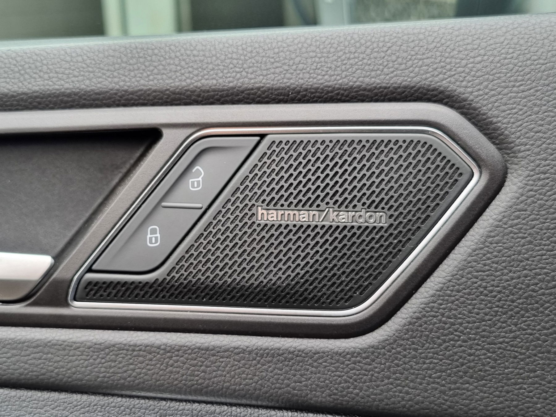VW Tiguan 2.0 TSI R-Line 4Motion OPF