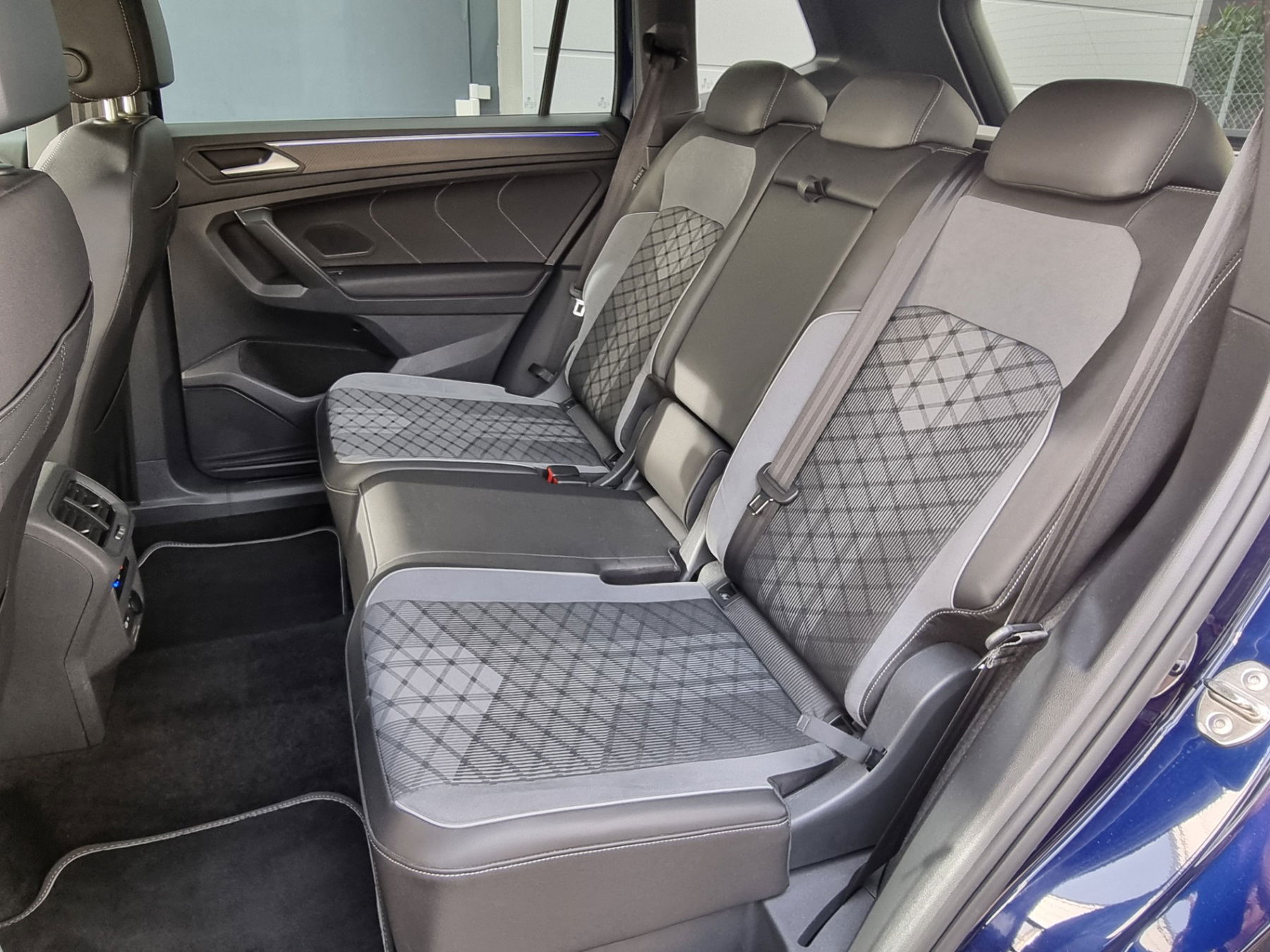 VW Tiguan Allspace 2.0 TSI R-Line 4Motion