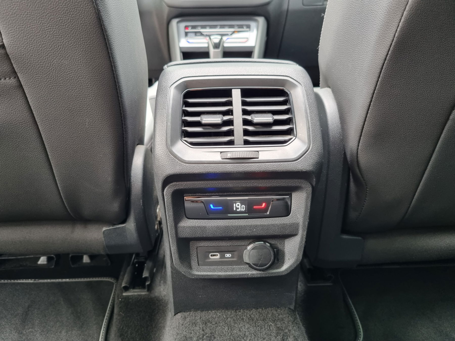 VW Tiguan 2.0 TSI R-Line 4Motion OPF