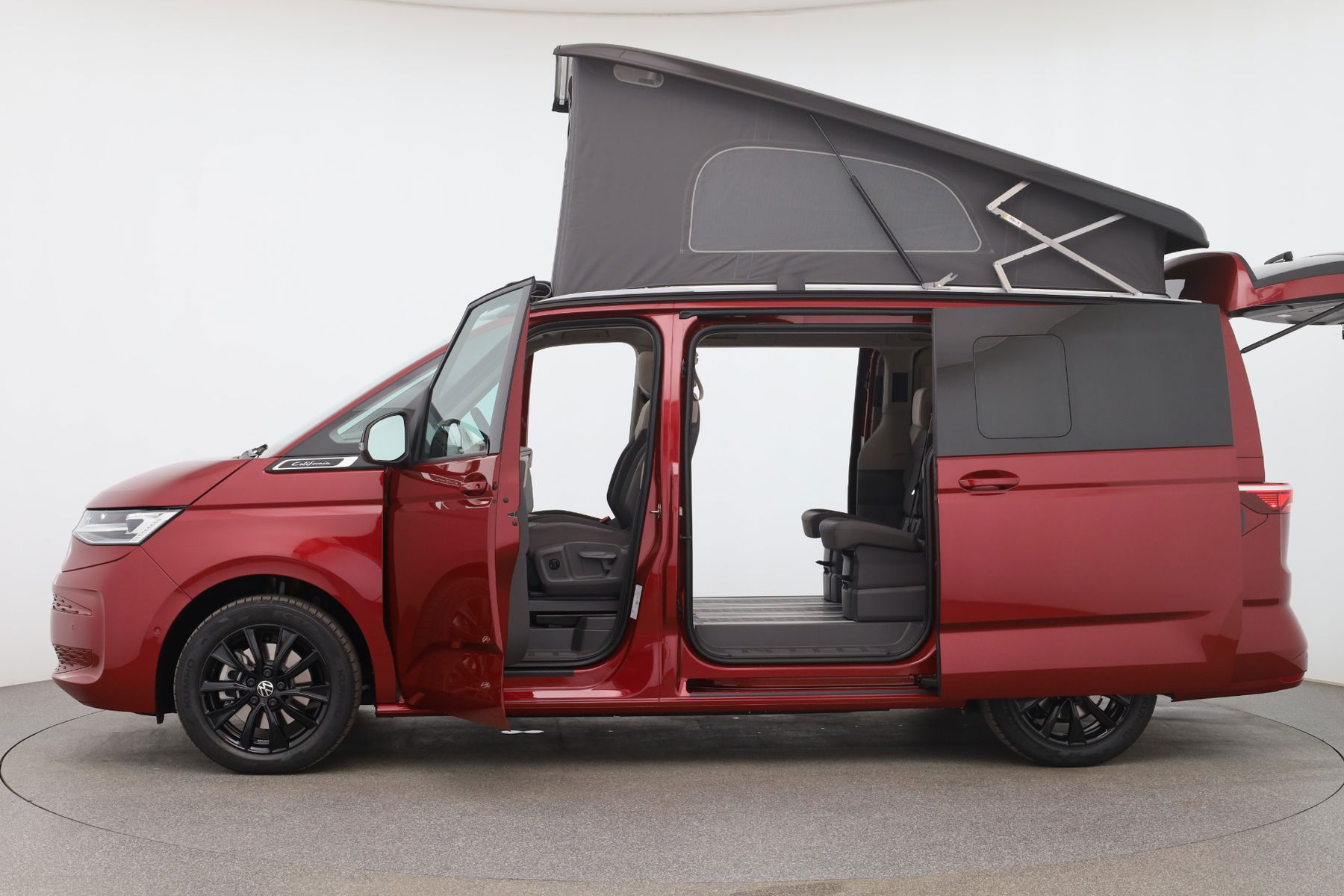 California Beach eHybrid 180 kW 4MOTION