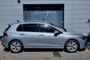 VW Golf VIII 1.5 TSI Life + 5J. Garantie