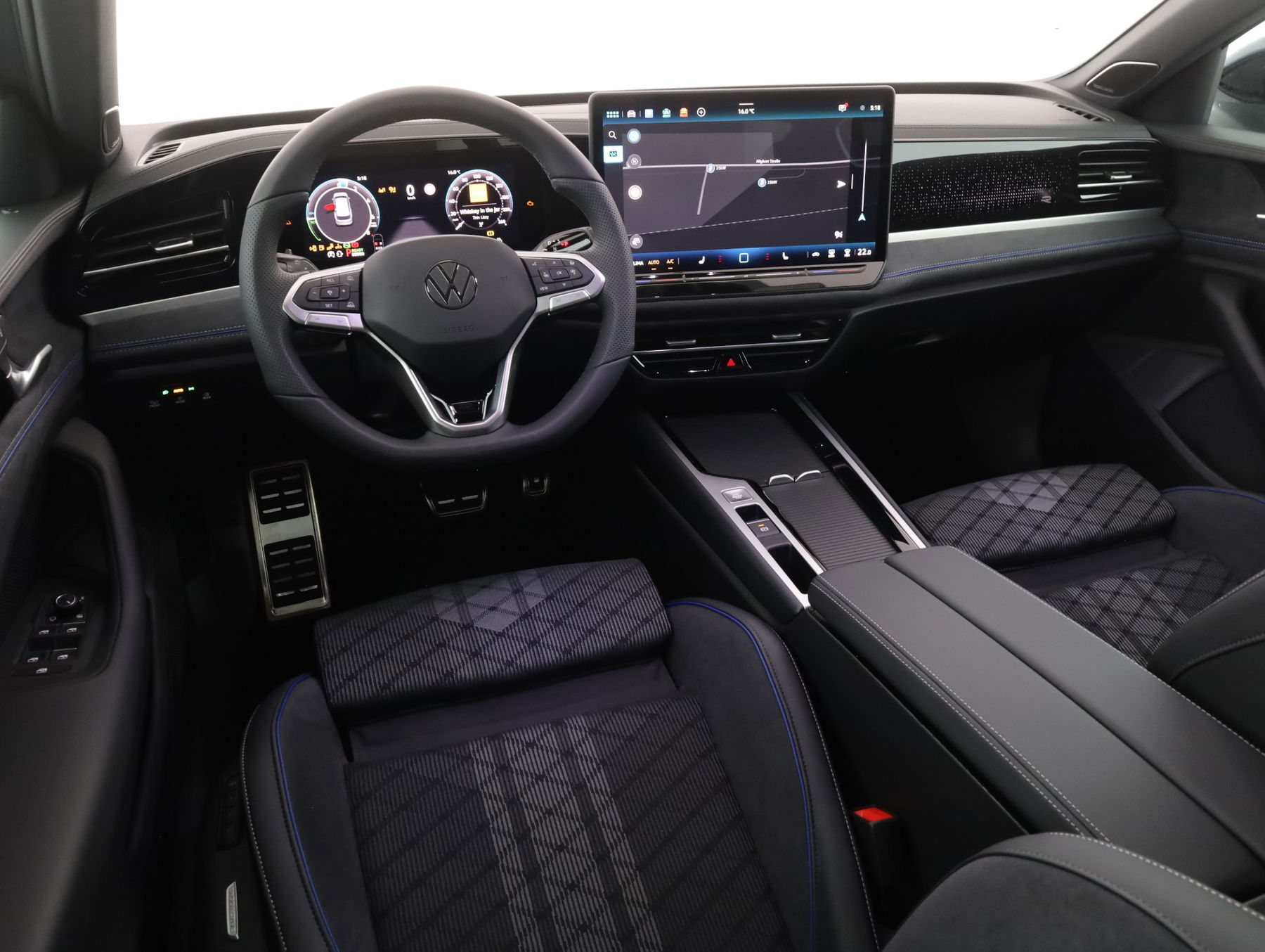 VW Passat Variant R-Line eHybrid 150 kW