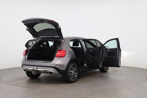 Mercedes-Benz GLA 220 CDI / d 4Matic null
