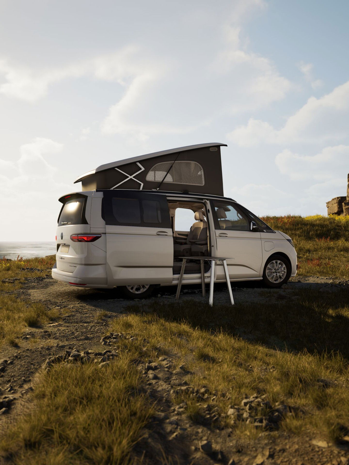 California Beach eHybrid 180 kW 4M - FACELIFT