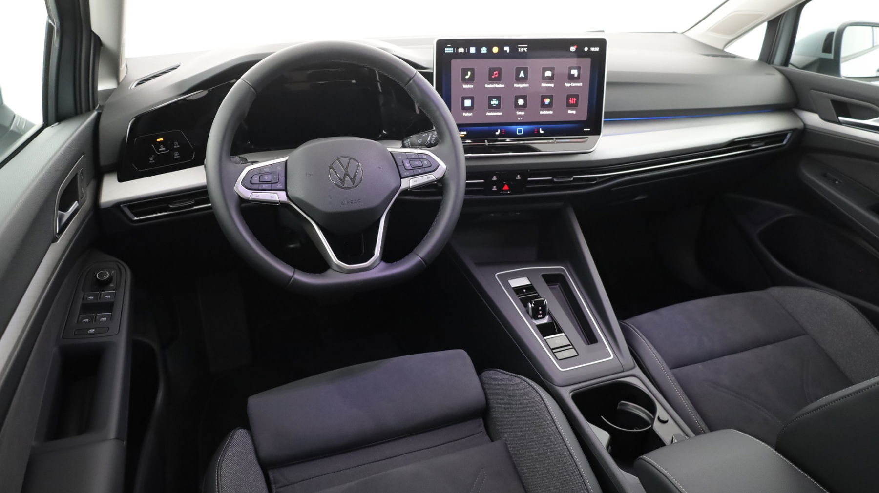 VW Golf Rabbit mHEV TSI DSG