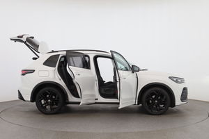 VW Tiguan R-Line eTSI DSG null