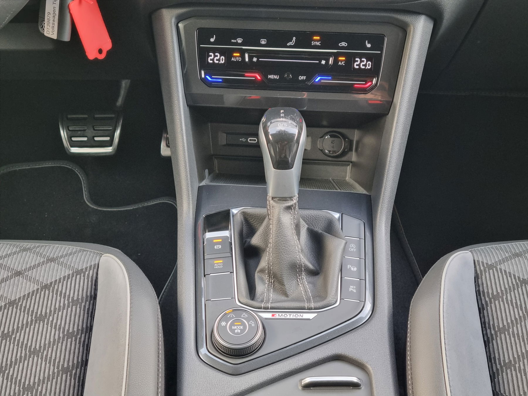 VW Tiguan Allspace 2.0 TSI R-Line 4Motion