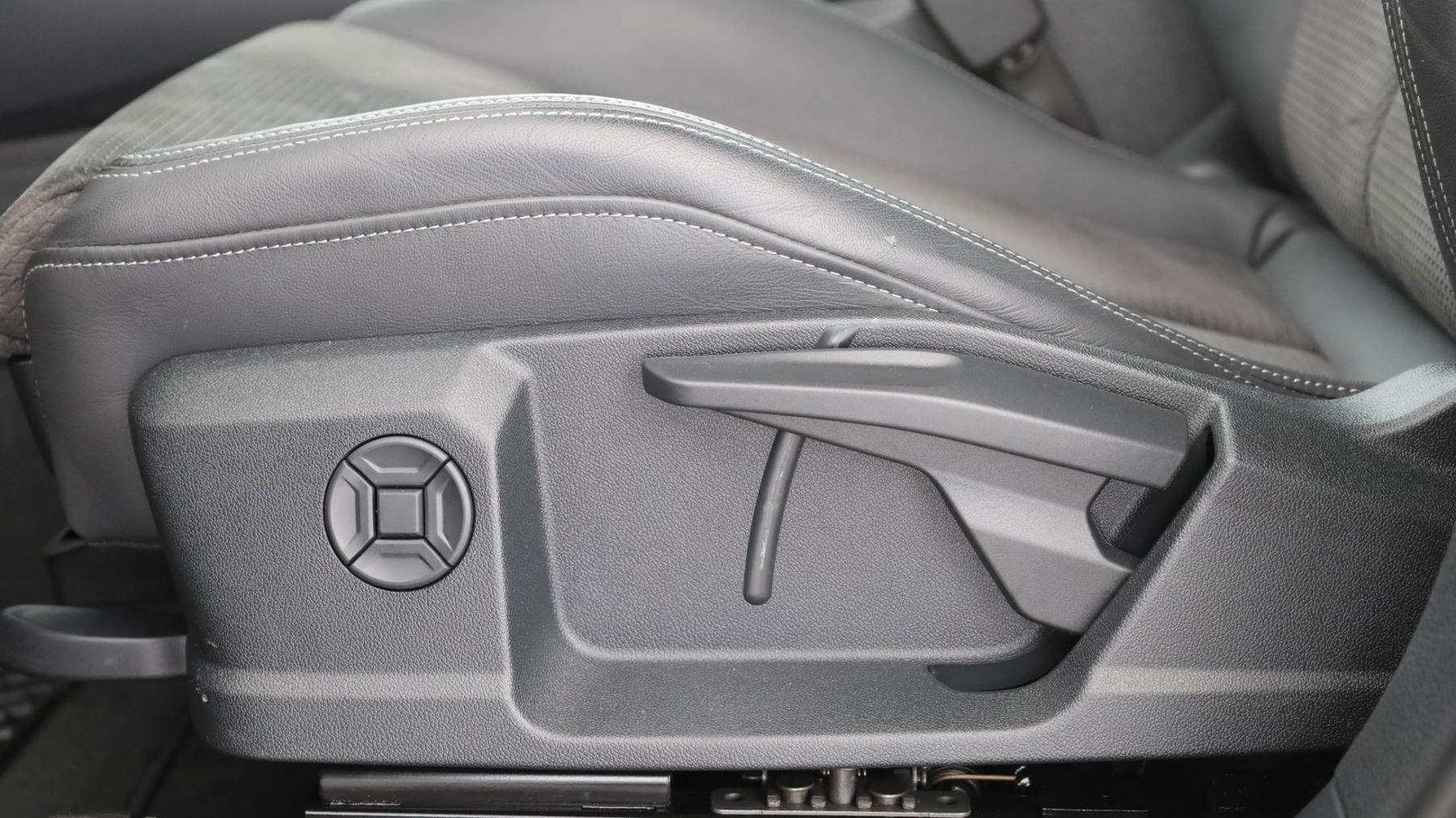 Audi Q3 40 TFSI quattro S line exterieur null