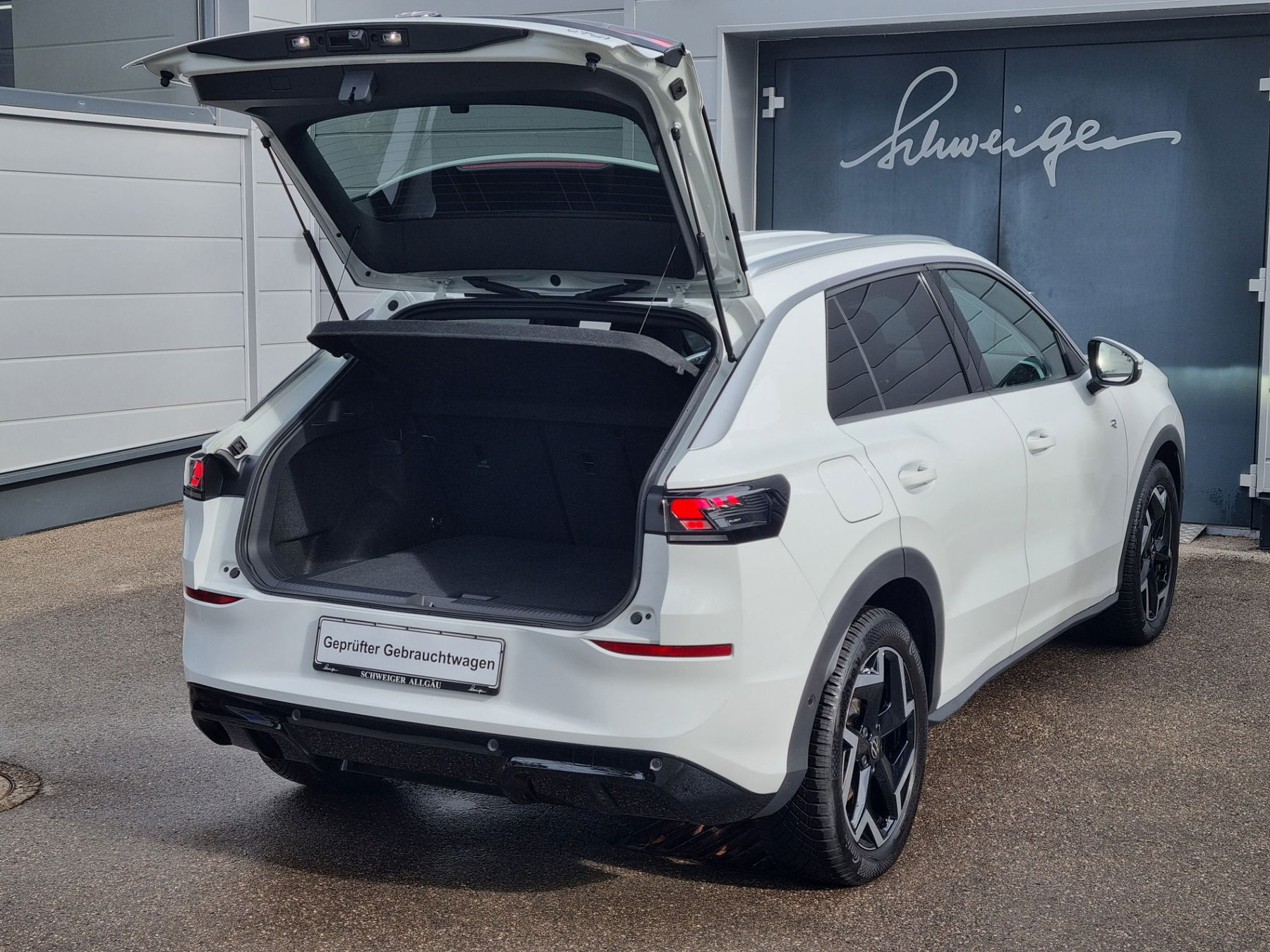 VW T-Roc 1.5 eTSI R-Line