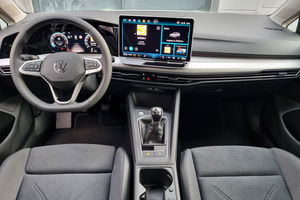 VW Golf 1.5 TSI Life + 5 J. Garantie