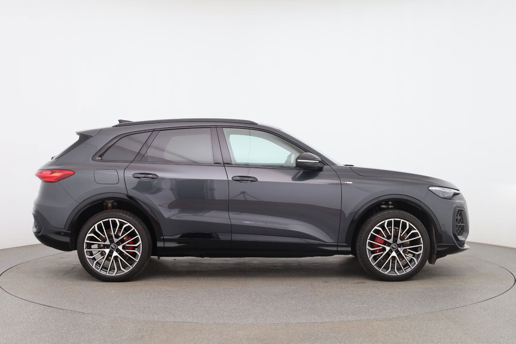 Audi Q5 SUV TDI quattro 150 kW null