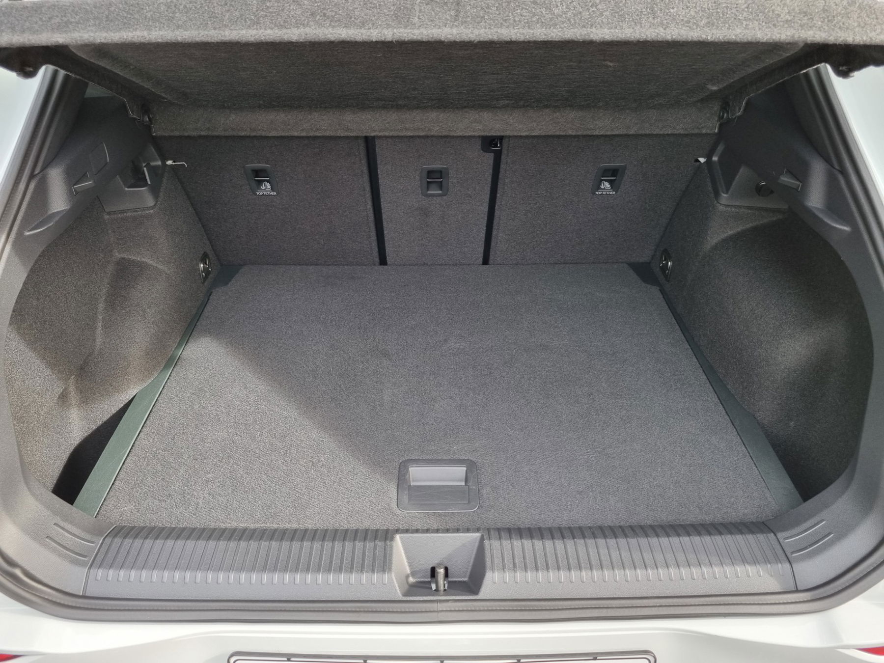 VW T-Roc 1.5 eTSI R-Line