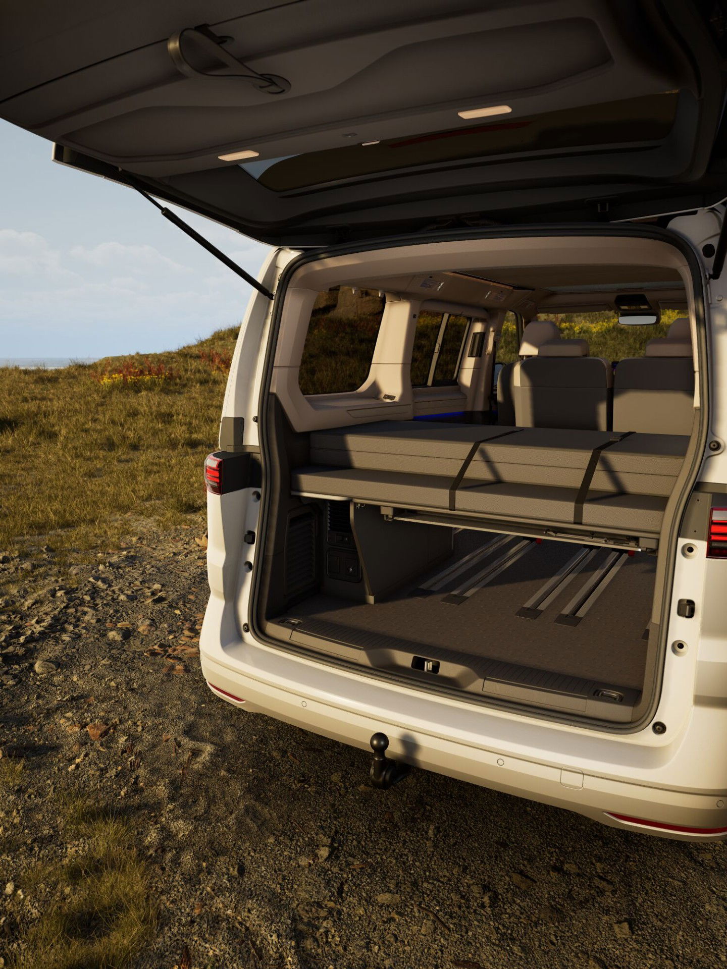 California Beach eHybrid 180 kW 4M - FACELIFT