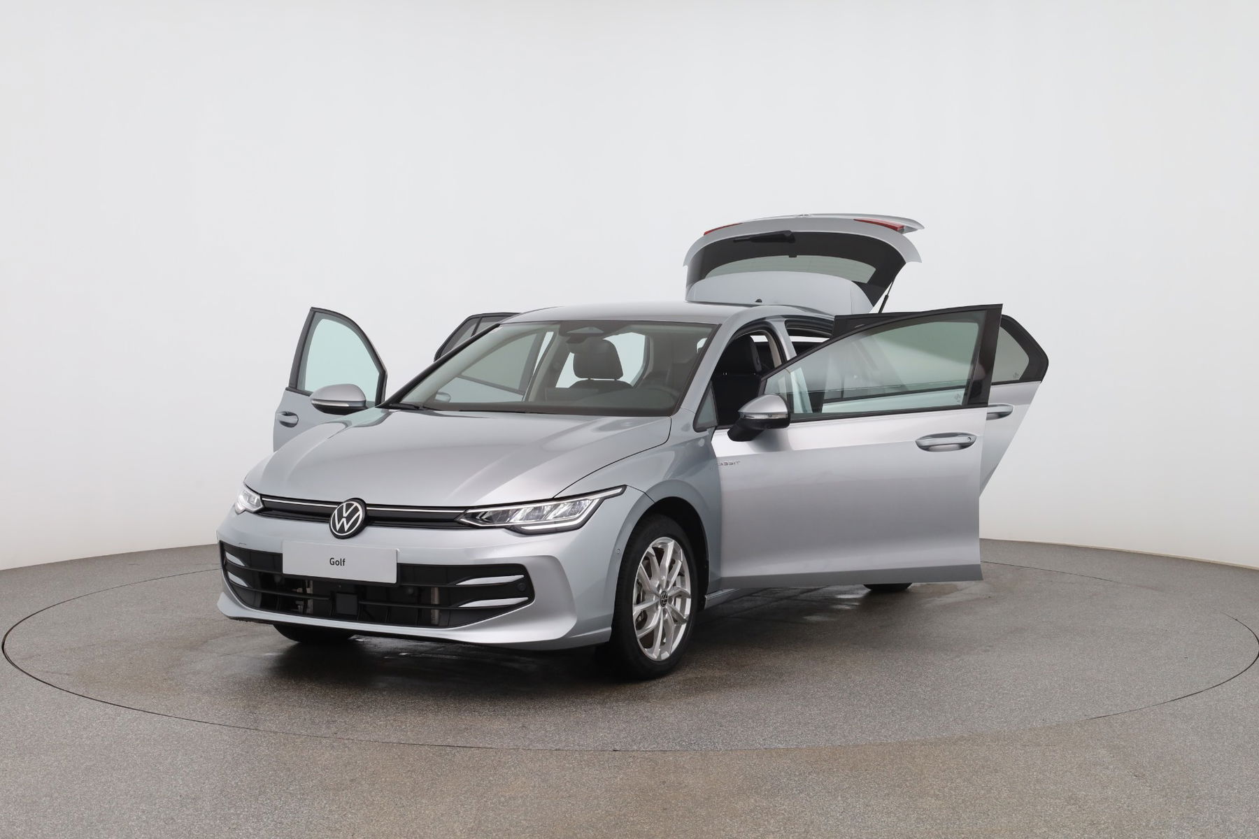 VW Golf Rabbit mHEV TSI DSG