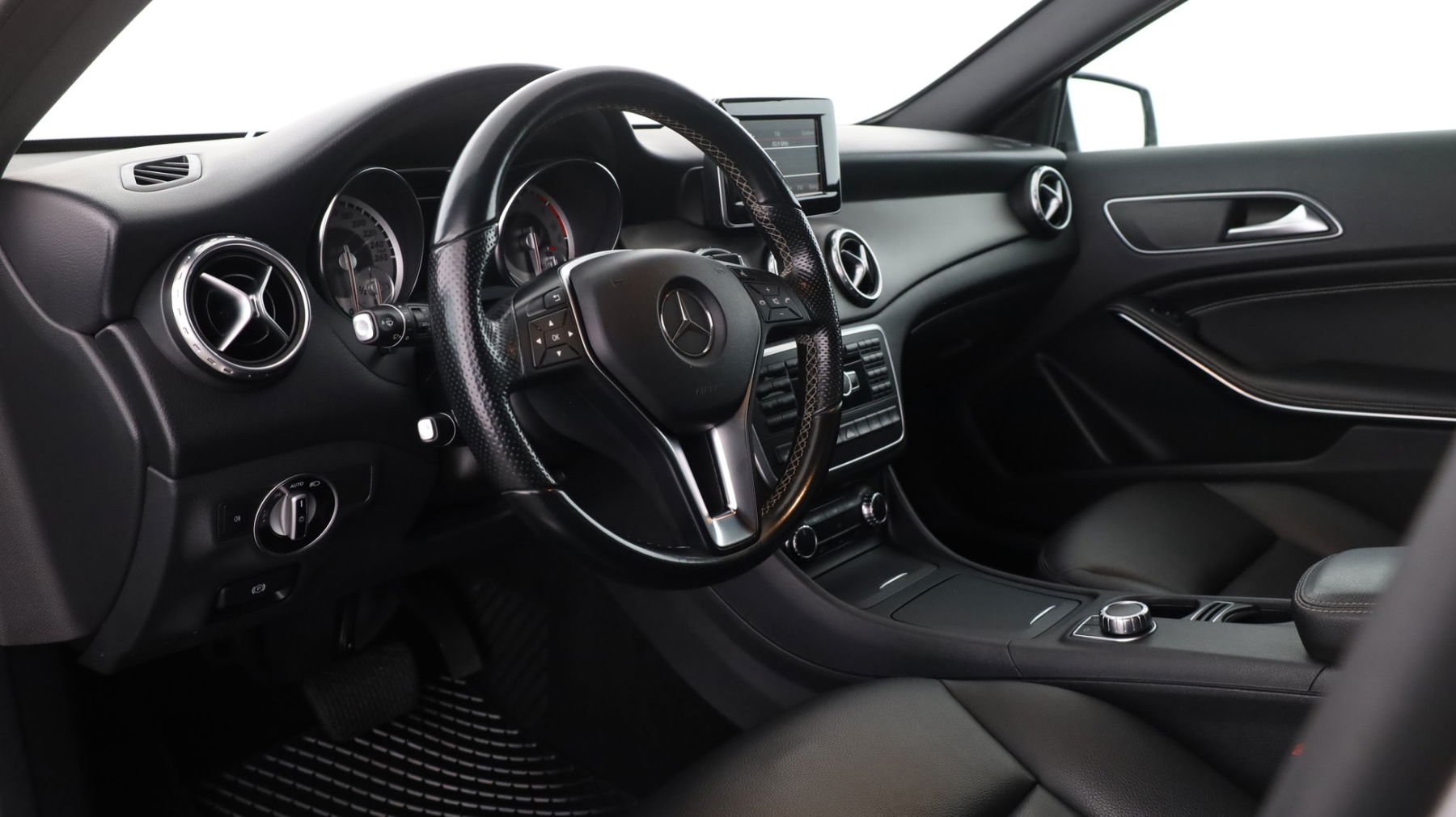 Mercedes-Benz GLA 220 CDI / d 4Matic null