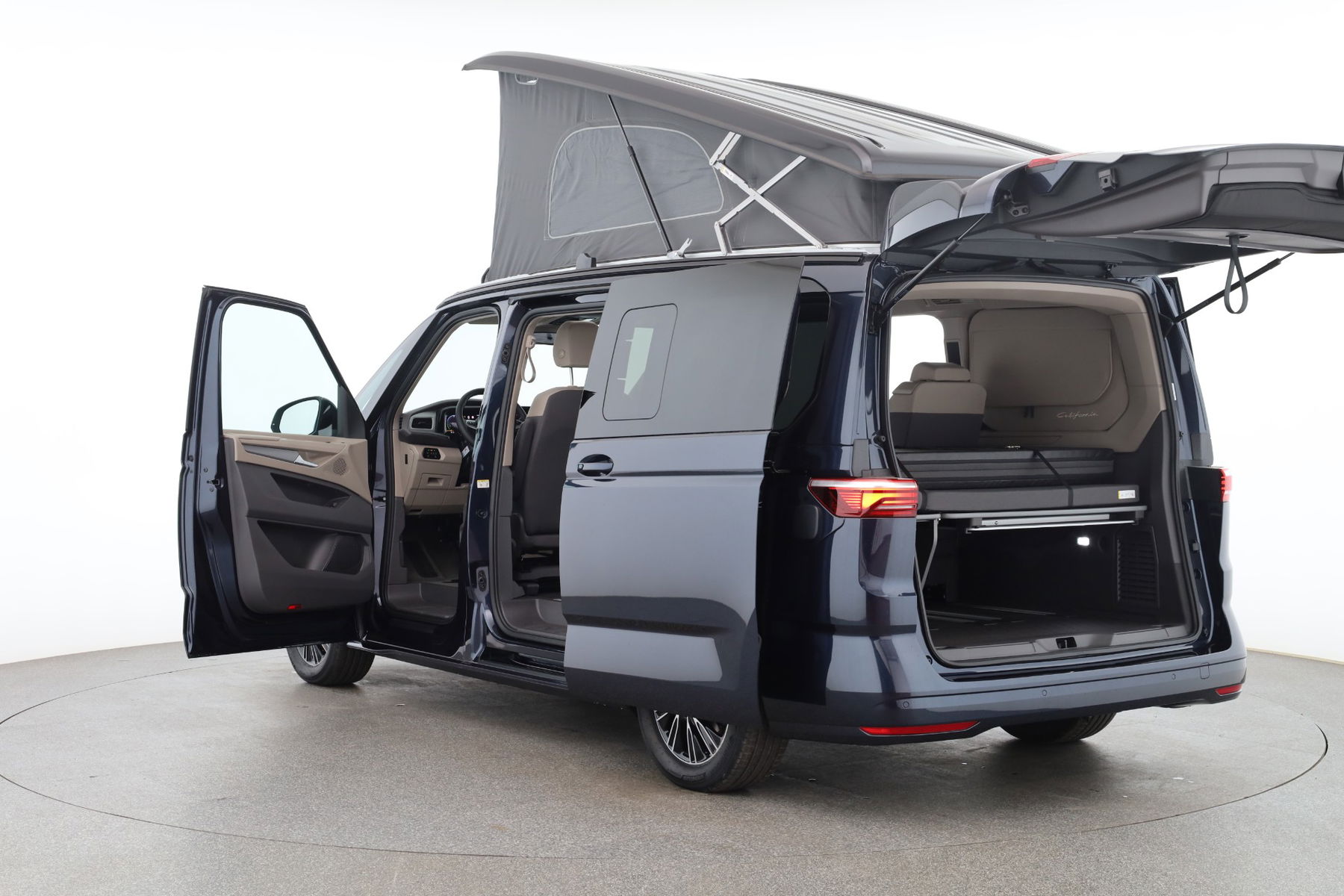 California Beach eHybrid 180 kW 4M