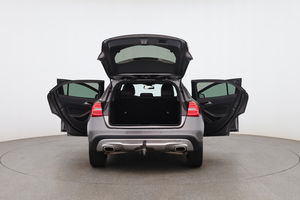 Mercedes-Benz GLA 220 CDI / d 4Matic null